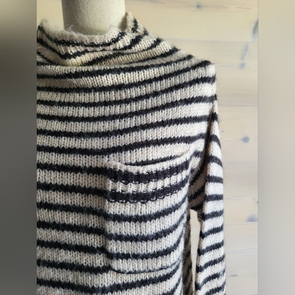 Wallace Funnel Neck Stripe Mohair Sweater with Pocket size XS - Picture 2 of 7